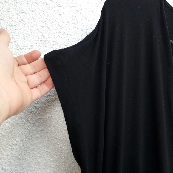 SERAPHINE Maternity Short Sleeve Stretchy Jumpsuit - Picture 10 of 13